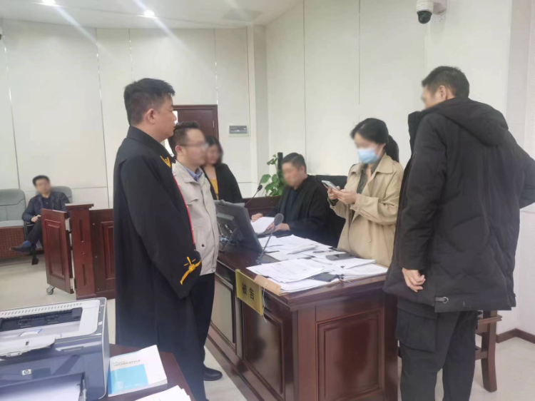 03熊飞当庭调解(已打码).jpg